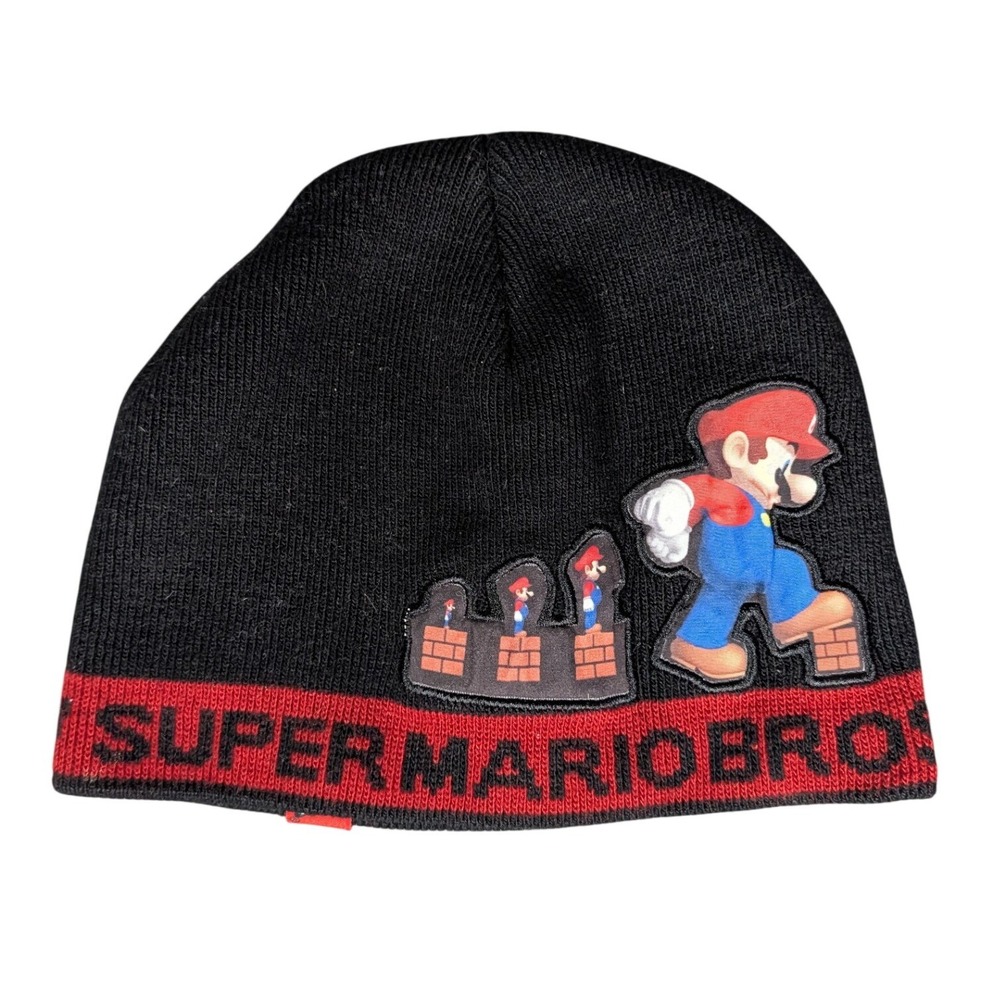 Nintendo‎ Super Mario Bros Power Up Black Red Knit Beanie Hat Graphic Patches